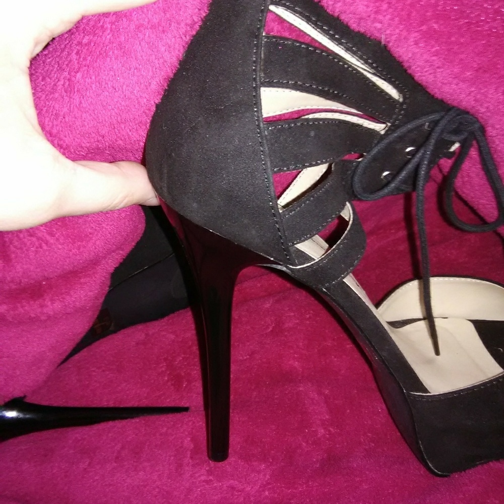 🍒SOLD🍒Unique peep-toe, lace-up stillettos - Picture 4 of 5